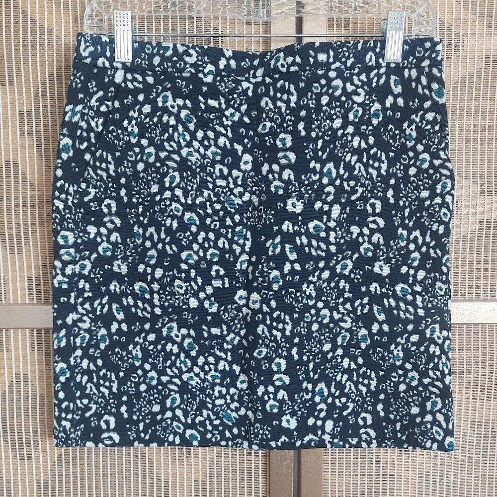 Mini pencil skirt